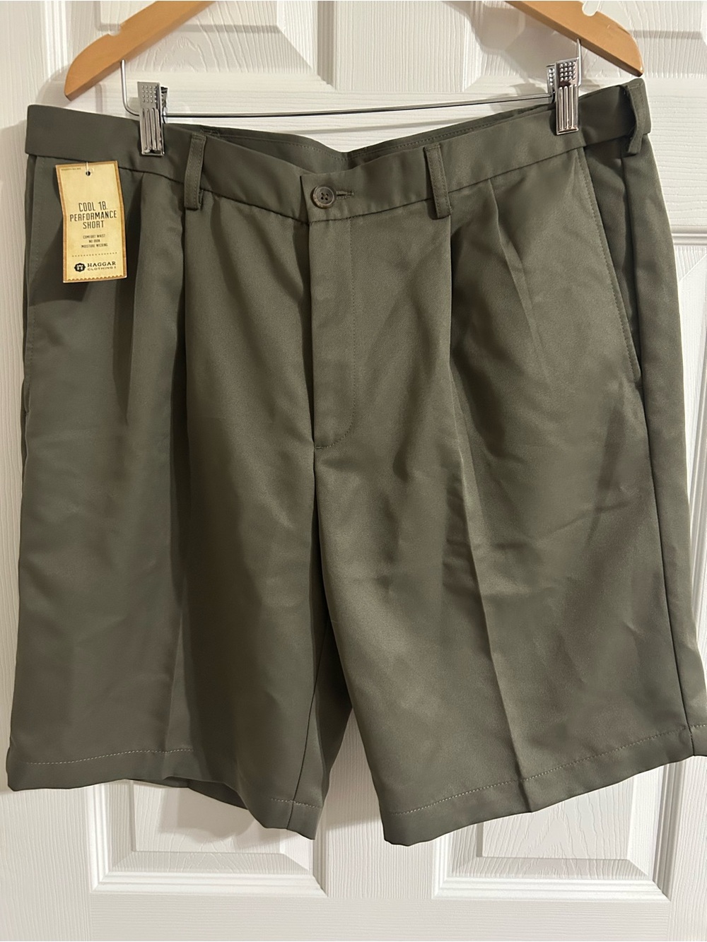 Haggar Cool 18 Performance Shorts NWT Sz 38 W/ 9” Inseam $48 Olive Green